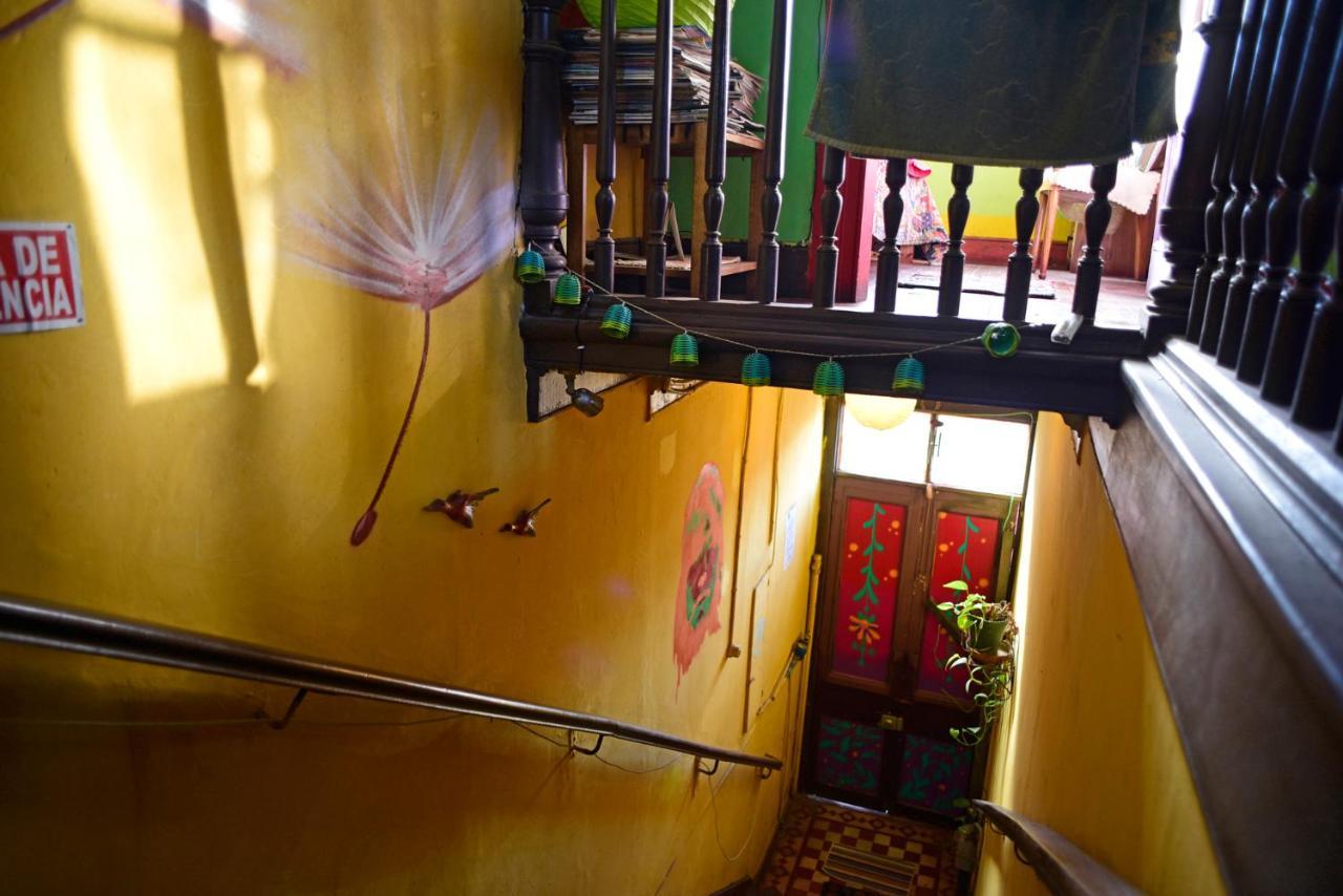 De Colores Hostal ヴァルパライソ エクステリア 写真